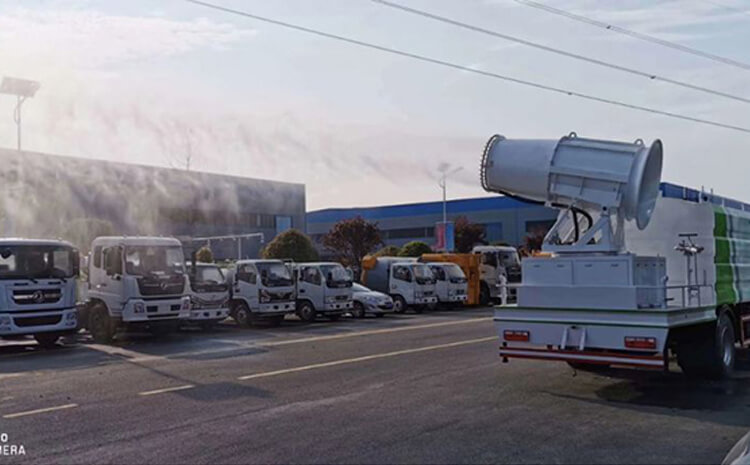 全自动远程雾炮机哪个厂家好-郑州雾炮机厂家-找【郑通雾炮机】