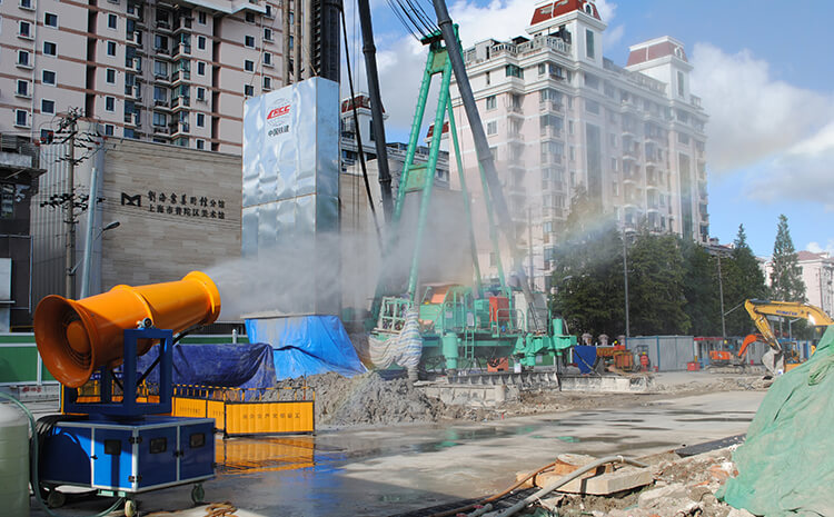 建筑工地上用的雾炮机如何有效降尘？操作注意事项是什么？