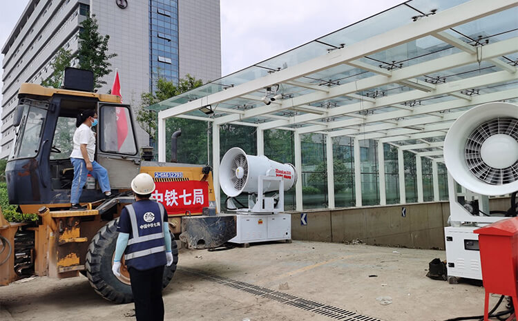 工地雾炮机是如何改善粉尘污染的？