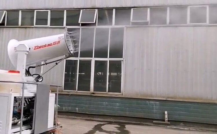 洒水车上加装雾炮机设备有哪些优势？