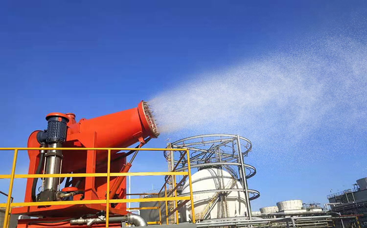 煤棚使用的环保降尘雾炮机降尘机理是什么？